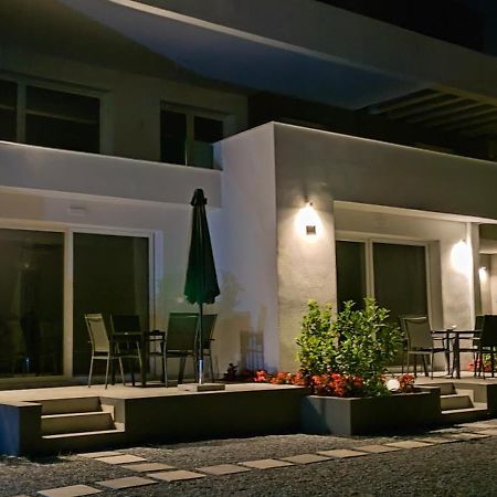 Aquarama Suites Nea Iraklitsa Luaran gambar