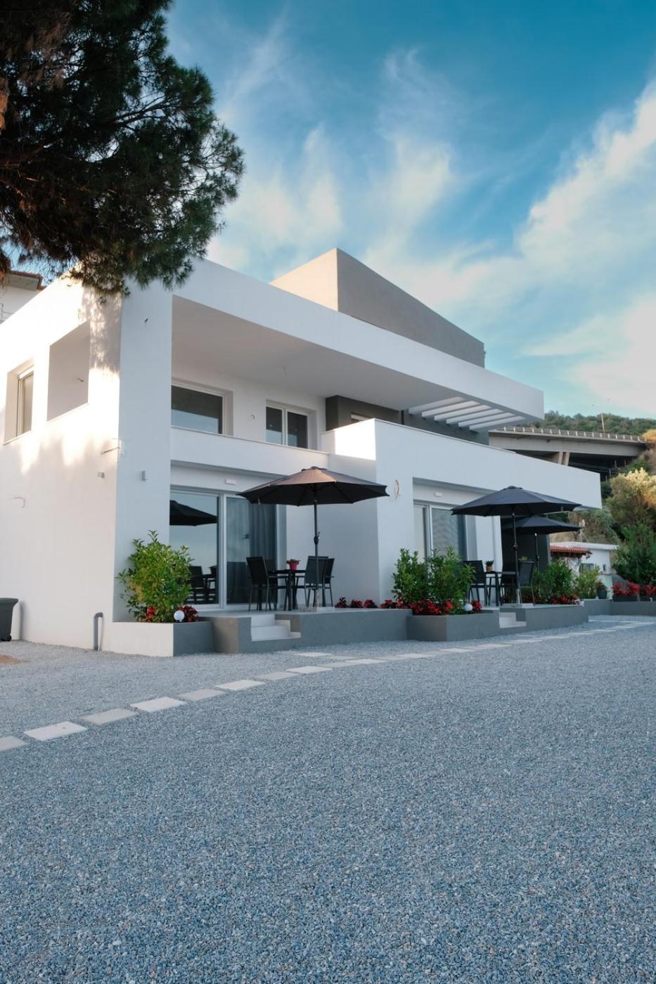 Aquarama Suites Nea Iraklitsa Luaran gambar